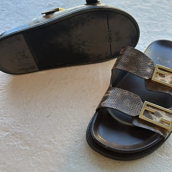 Fendi snakeskin slides / sandals - Picture 3 of 3